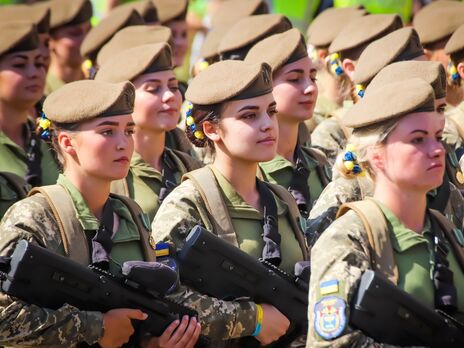 Муждабаєв назвав жінок, які відмовляються захищати свою країну, 