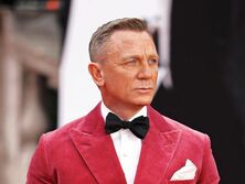 Дэниел Крейг получил такой же рыцарский орден, как и Джеймс Бонд