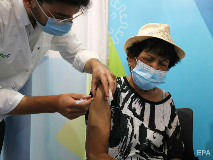 Ізраїль схвалив четверте щеплення проти COVID-19 для осіб з ослабленим імунітетом
