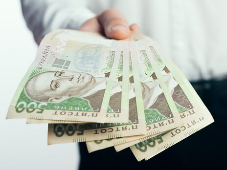 Школьники пришли колядовать и украли у хозяина 4 тыс грн. Суд освободил их от наказания