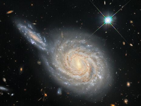На фото зафіксовано спіральну галактику NGC 105, яка розташована приблизно за 215 млн світлових років від Землі