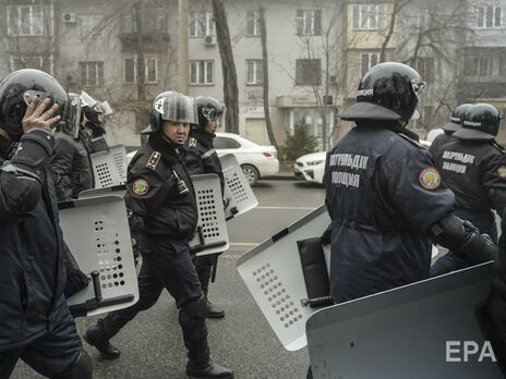 В Казахстане происходят столкновения протестующих с силовиками