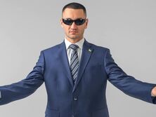 "Ее мужества хватило принять меня со всеми моими страстями и пороками". 38-летний Бардаш рассказал о 25-летней жене