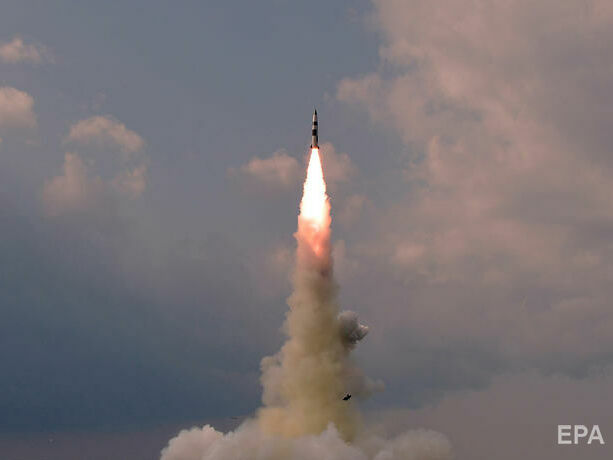 У КНДР оголосили про вдалий запуск гіперзвукової ракети