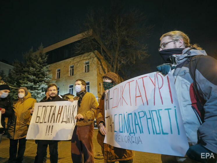 "Казахстане, ми з тобою!" У Києві відбулася акція солідарності із протестувальниками. Відео