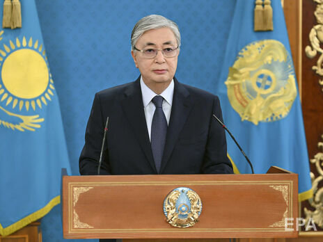 Токаев распорядился начислить всем гражданам Казахстана деньги на 200 смс и 300 минут телефонных разговоров