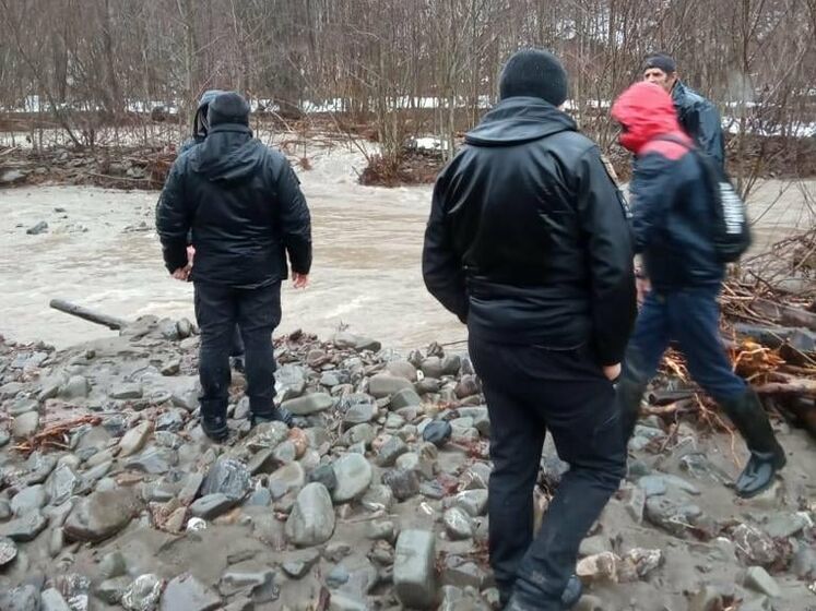 У Закарпатській області виявили тіло підлітка, який під час паводку впав у річку
