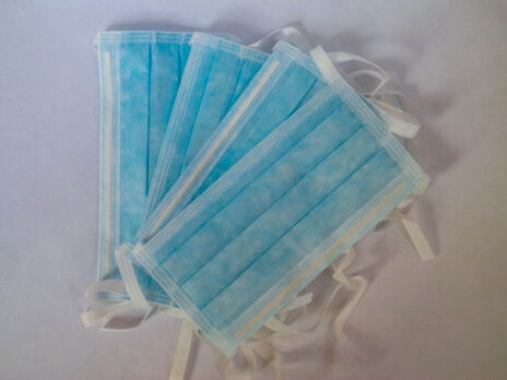 У Румунії штрафуватимуть за носіння тканинних масок