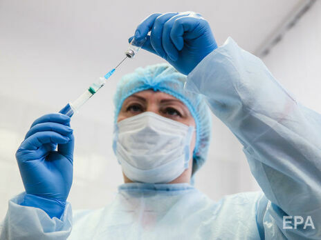 В Україні вакциновано проти коронавірусу двома дозами менше ніж 14 млн осіб