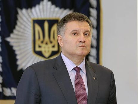 Аваков призвал правоохранителей проявить выдержку и терпение во время массовых акций