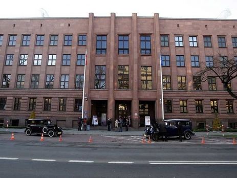 МИД Польши получил от Украины ноту за сожжение украинского флага митингующими