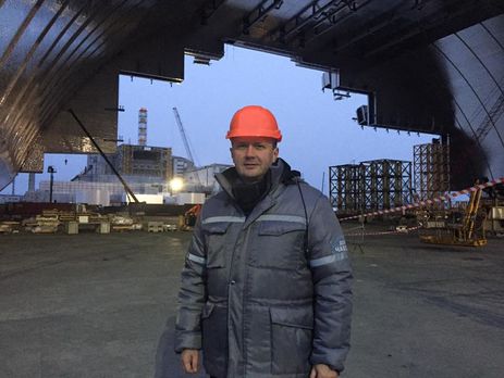 На Чернобыльскую АЭС начали надвигать арку