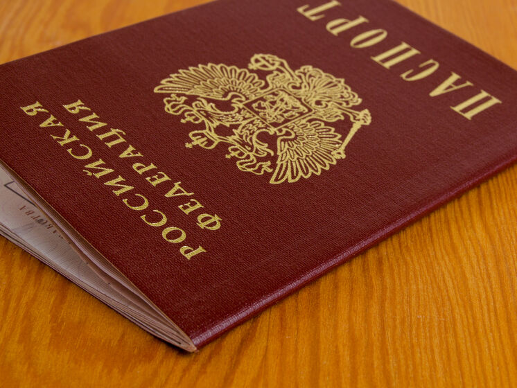 В РПЦ поддержали идею о лишении гражданства россиян, "работающих на подрыв своей страны"