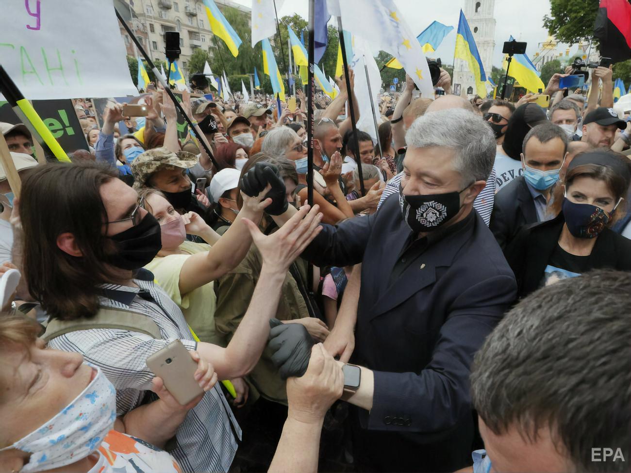 "Там, где проходит он, пробиваются нежные ростки и растут