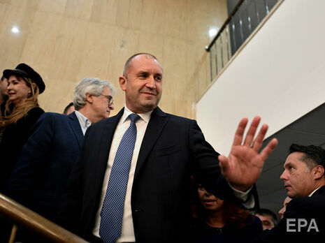 Президент и премьер Болгарии ушли на самоизоляцию после контакта с больным COVID-19 спикером парламента