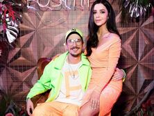 "Кусь", "Сочно". Бывшая жена Позитива в парео засветила пятую точку