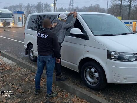 Суд приговорил к восьми годам тюрьмы бывшего 