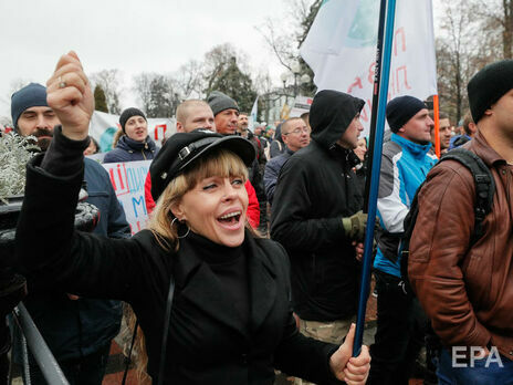 Уперше за 12 років готові вийти на протест менше ніж третина українців – опитування