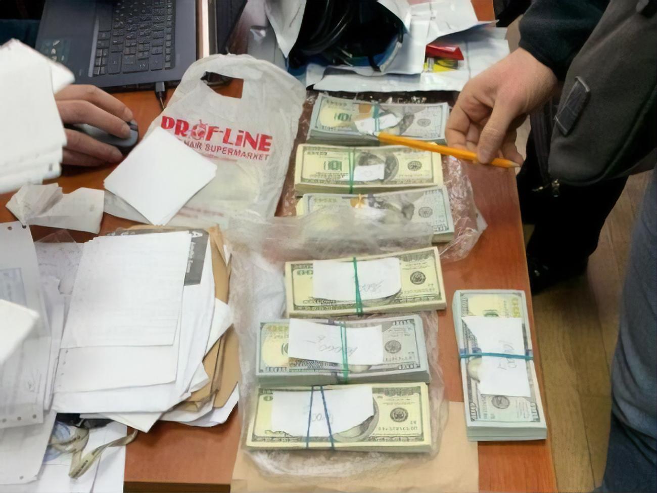 ВАКС арестовал сотрудника Офиса генпрокурора. НАБУ считает, что он требовал $150 тыс. взятки за закрытие производства