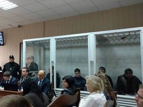 Суд не смог рассмотреть дело экс-беркутовцев из-за протестов в Киеве