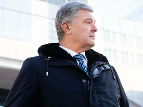Порошенко прокомментировал заявление ГБР, что он купил билеты на самолет в день, когда ему пытались вручить повестку