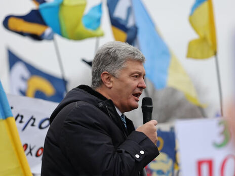 Порошенко: Власти превращаются в Януковича и отбрасывают нас назад на 10 лет