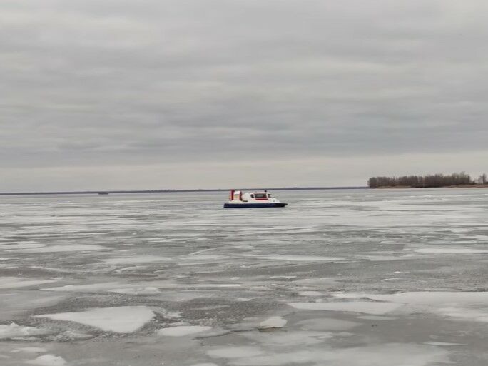 В Черкассах тело утонувшего мужчины нашли подо льдом с помощью подводного дрона
