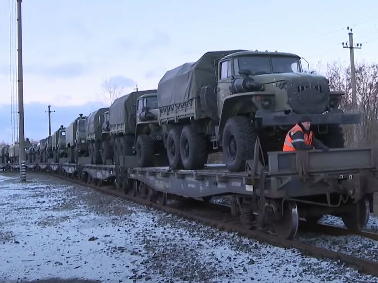 У Білорусь почали прибувати підрозділи армії РФ. Міноборони країни анонсувало навчання 
