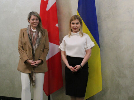 Віцепрем'єрка Стефанішина обговорила з міністеркою закордонних справ Канади посилення військової допомоги Україні
