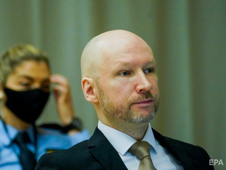 У Норвегії розпочалося слухання про дострокове звільнення терориста Брейвіка