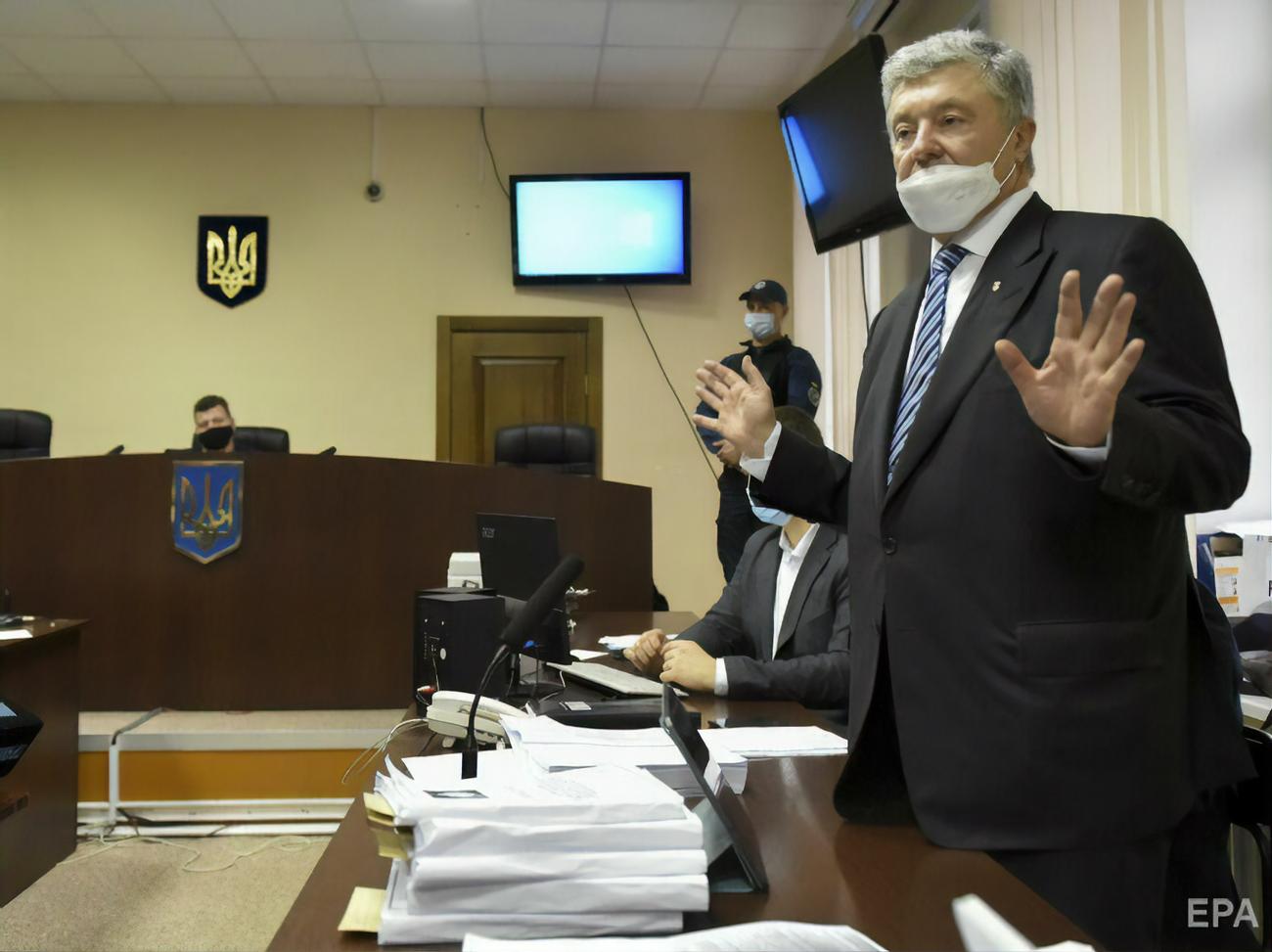 Делегация ЕС в Украине будет продолжать внимательно следить за делом Порошенко – посол