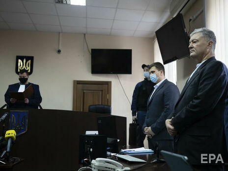 Судья, огласивший меру пресечения Порошенко, ушел в отпуск