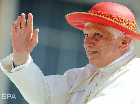 Адвокати звинуватили Бенедикта XVI у причетності до страждань дітей