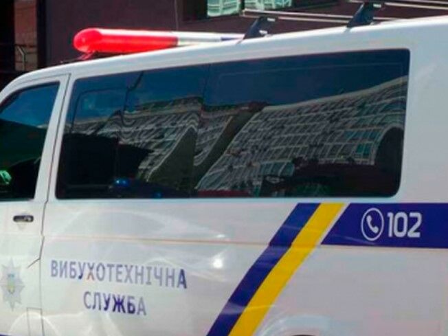 У Києві "замінували" всі школи, поліція шукає вибухівку