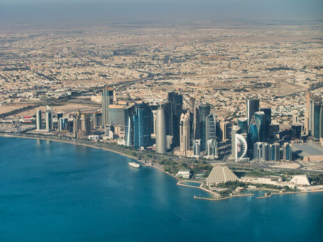 Катар один из крупнейших в мире производителей сжиженного природного газа, но продает его преимущественно в азиатские страны