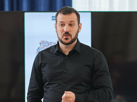 Андрусив: Истерия по поводу вторжения наносит Украине серьезный экономический ущерб и не сильно помогает в военном плане