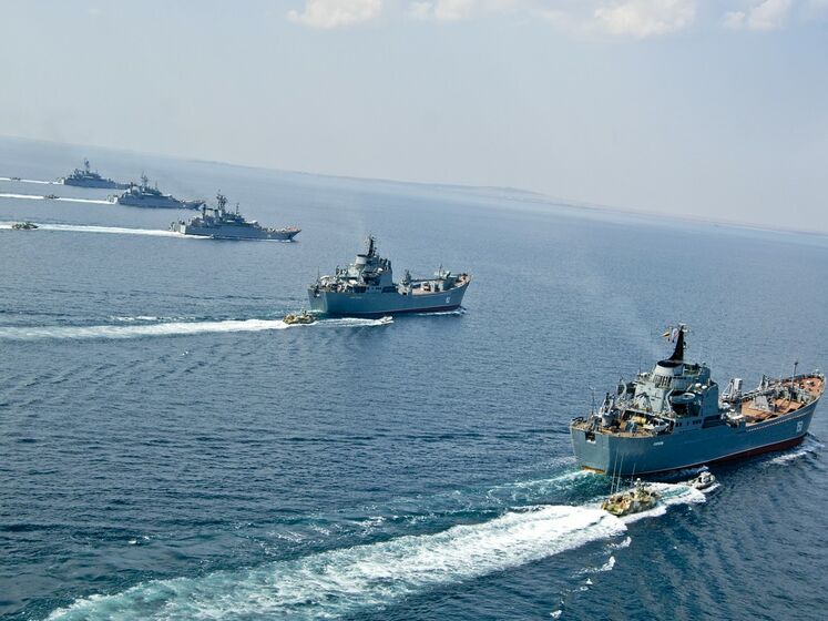 Бере участь понад 20 кораблів. Росія розпочала військові навчання у Чорному морі