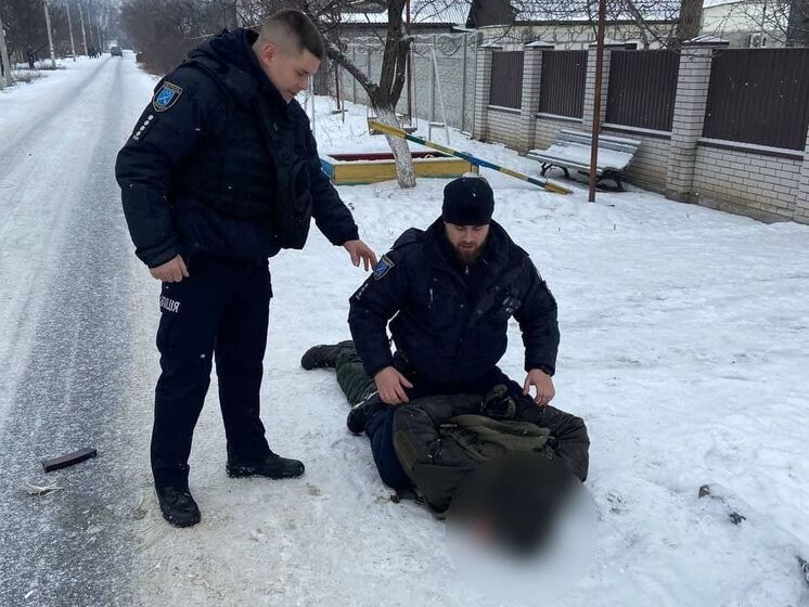 Глава патрульной полиции Украины показал задержание нацгвардейца, подозреваемого в расстреле караула. Видео