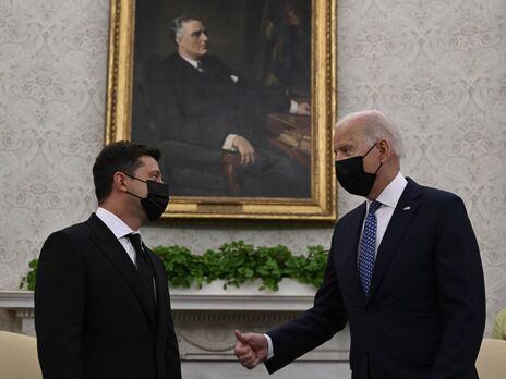 Зеленский сегодня проведет телефонный разговор с Байденом – СМИ