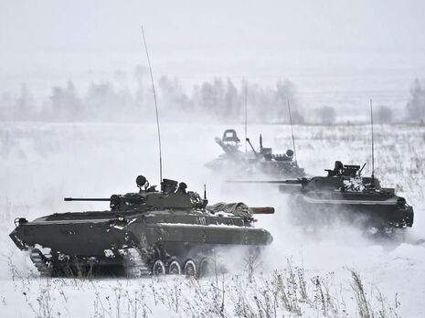 К 28 января, по информации Минобороны Украины, в зоне 200 км от границы страны находится около 112 тыс. российских военных, с учетом флота и авиации около 130 тыс.