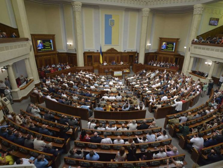Рада призвала ЕС предоставить украинцам безвизовый режим до конца года