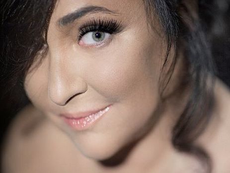 Лолита на концерте в свой день рождения презентовала новую песню