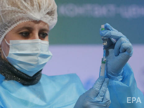 Бустерную прививку от коронавируса получили 333 тыс. украинцев