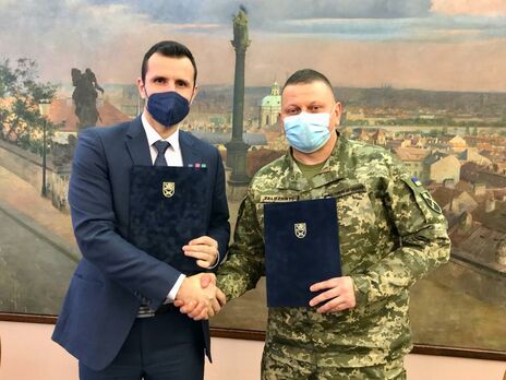 Чехия передаст ВСУ артиллерийские боеприпасы и медикаменты