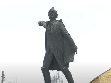 У Полтаві демонтували пам’ятник Суворову. Дробович назвав причину. Відео