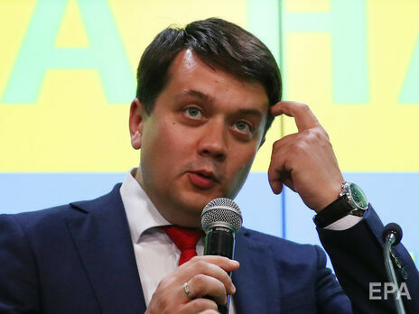 Разумков заявив, що під час створення своєї партії не збирається ні з ким об'єднуватися