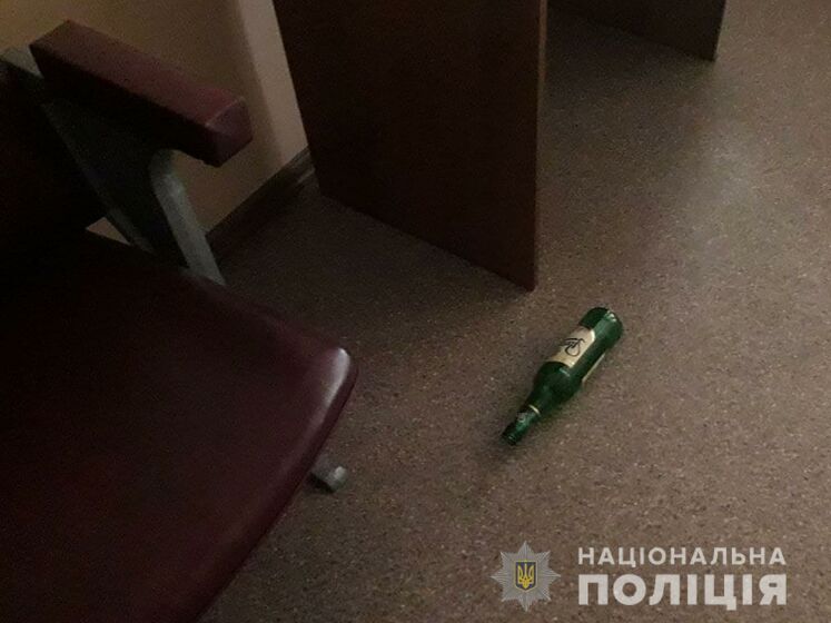 В Запорожской области мужчина облил пивом заммэра и сорвал совещание – полиция