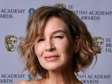 У мережі опубліковано фото 52-річної Зеллвегер, яка "потовстішала" для нової ролі