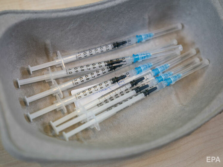 В Украине полный курс вакцинации от COVID-19 прошли 75 тыс. подростков