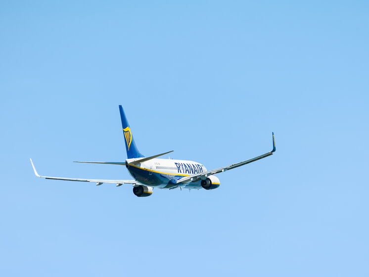 Ryanair полностью остановил продажу билетов из Харькова и Херсона